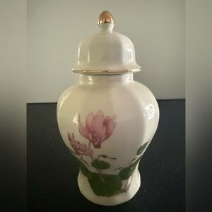 Otagiri Ginger Jar with Lid Collection porcelain